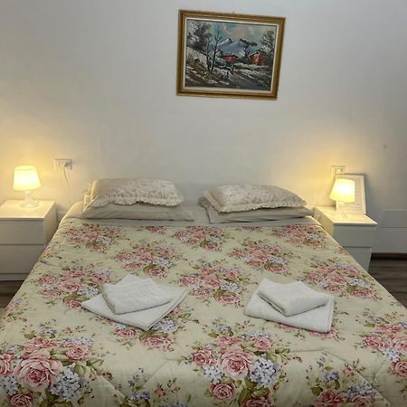 Готель Casa Viorica Анкона Екстер'єр фото